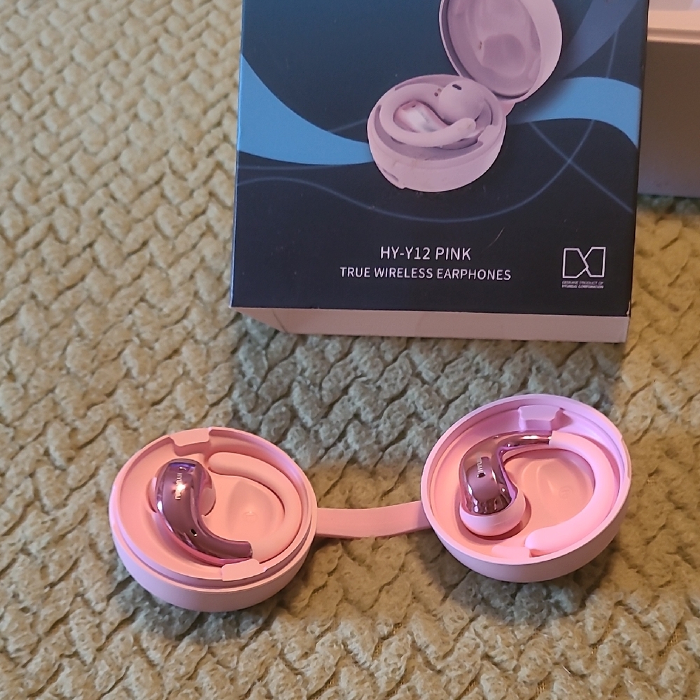 Hyundai Pink True Wireless Earphones